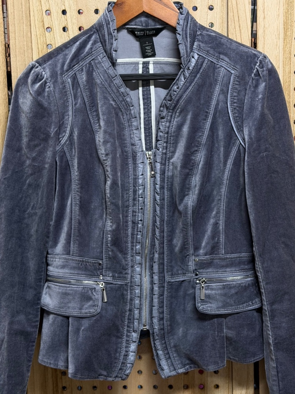 White House Black Market Gray Velvet Ruffle Peplum Zip Jacket Blazer Size 6